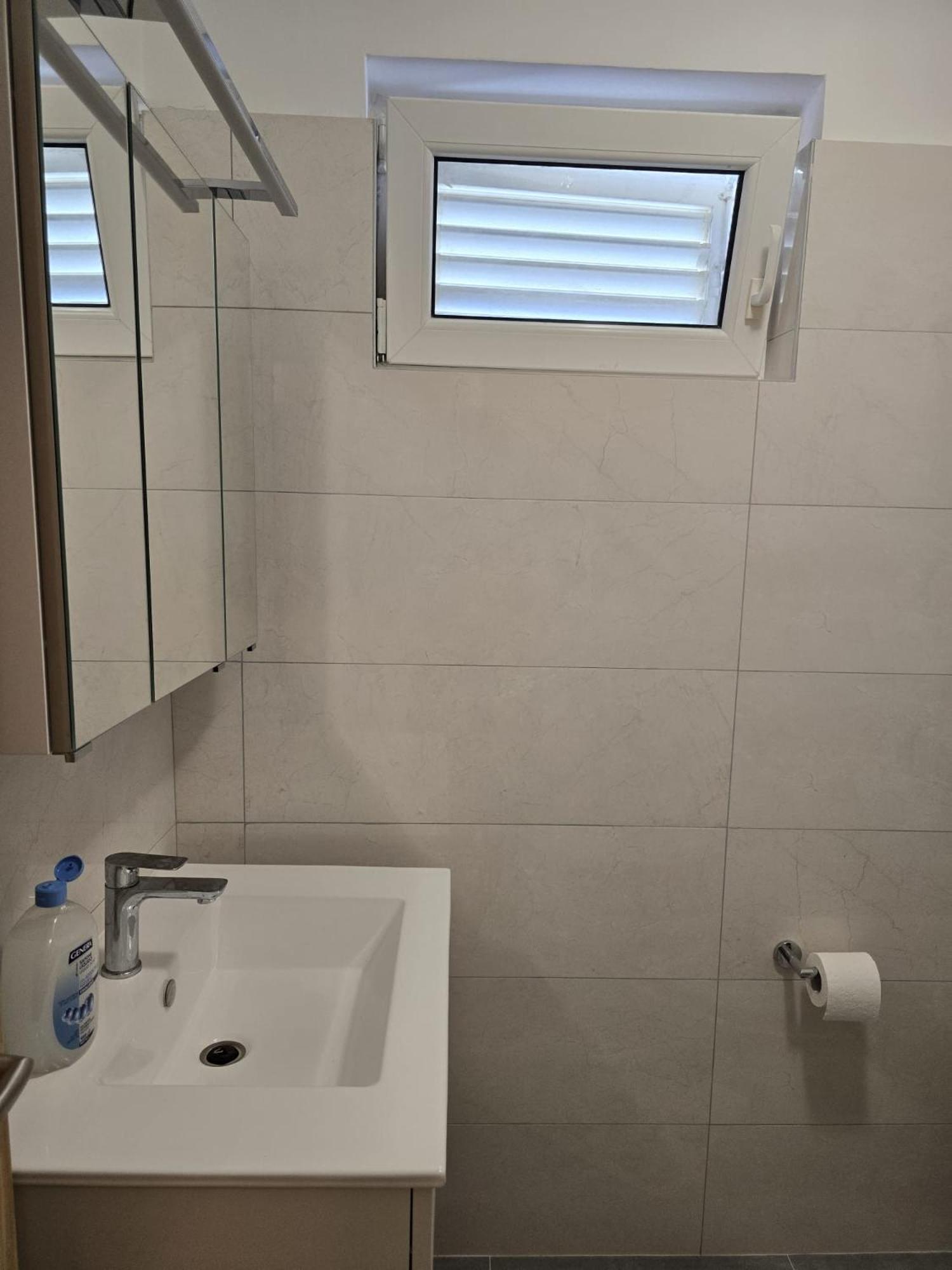 Apartments Sokolovic Krk Town Exterior foto